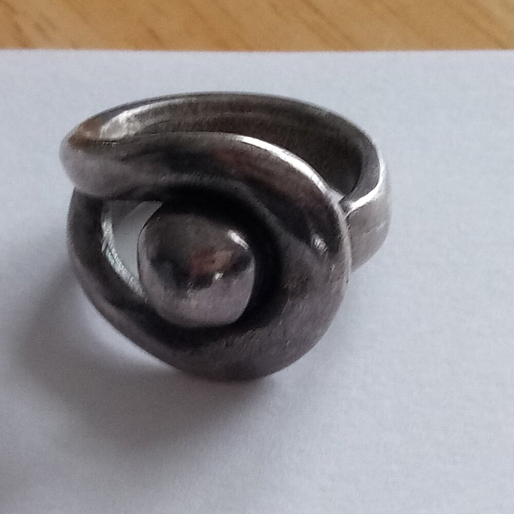 Uno De 50 Statement Ring Silver Tone - image 7